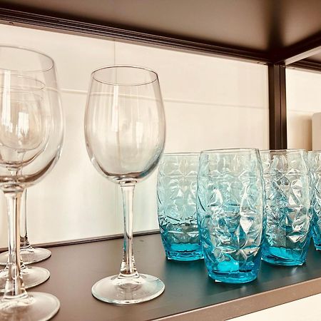 Cherry Jacuzzi Apartment روندا المظهر الخارجي الصورة
